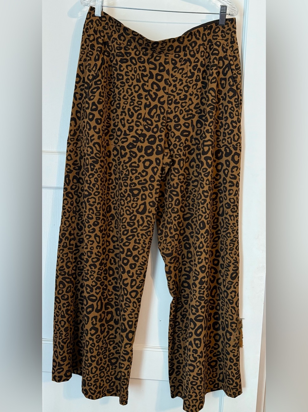Lululemon Swift Mid-Rise Wide-Leg Pant Leopard Women's 14 EXCELLENT condition